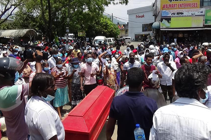 කුලප්පූ වූ අලි - ජීවිත දෙකක් බිලි, පාලකයින් මැලි - උන් හොදටම බුදි