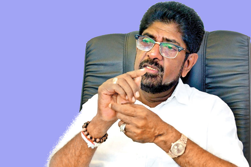 බෙහෙත් අඩුවක් තියෙනවා හිඟයක් නෑ - ඇමති කෙහෙළිය (VIDEO)