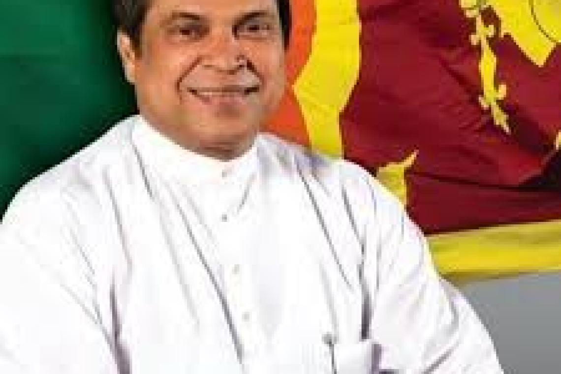 හිටපු අමාත්‍ය පියසේන ගමගේ අල්ලස් කොමිසමට