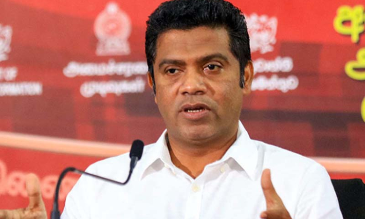 ඉන්ධන හිඟයක් කොහෙත්ම ඇතිවෙන්නේ නෑ!! ඇමති සහතික වෙයි