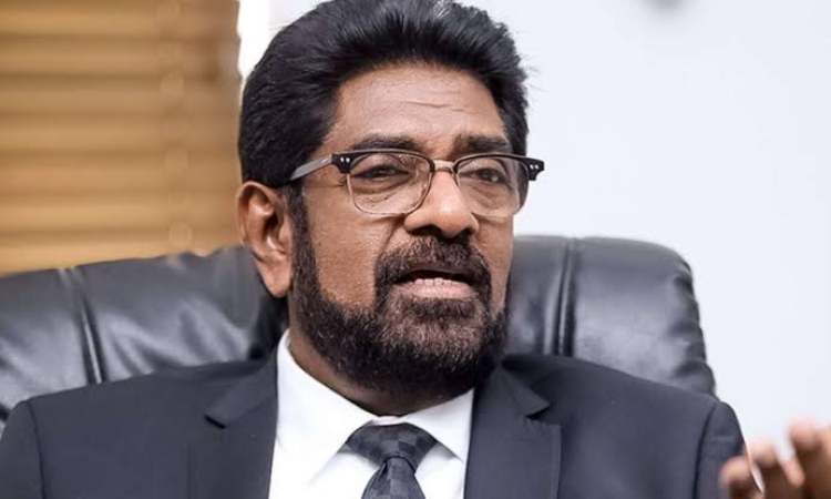කෙහෙළියගේ තවත් දියණියක් හා බෑනා, ලේලිය අල්ලස් කොමිසමට