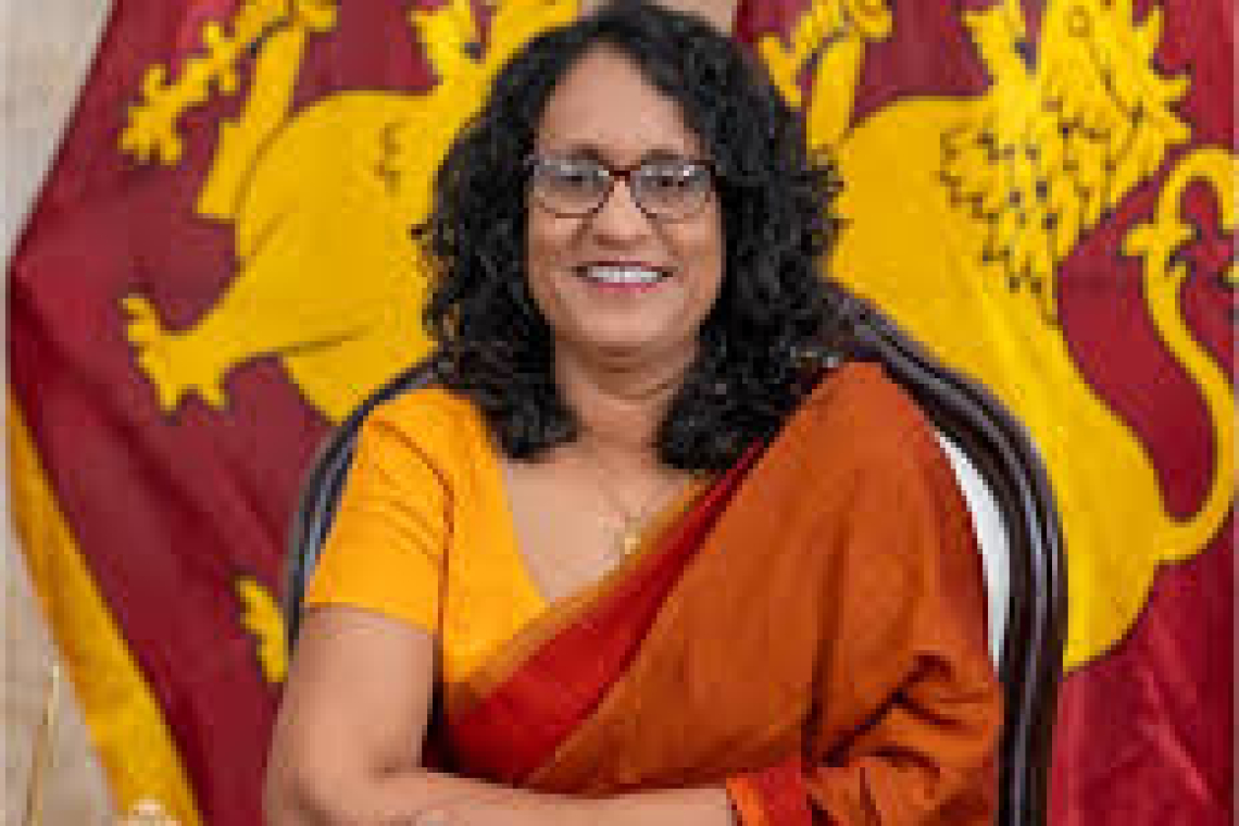 අග්‍රාමාත්‍ය තනතුරින් තමාව ඉවත් කරනවා කියා පැතිර යන කටකතා බොරු...  අග්‍රාමාත්‍ය හරිනිගෙන් ප්‍රකාශයක්