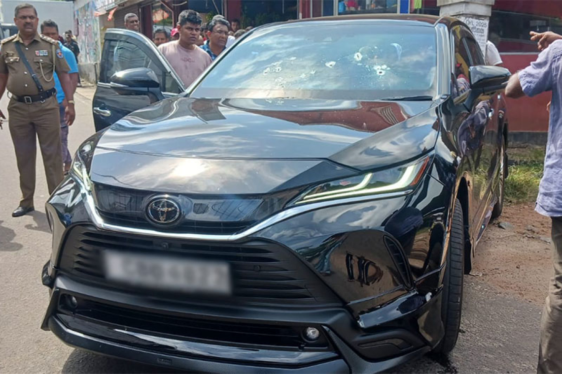 කඳානේ වෙඩි තැබීමෙන් අයෙක් මරුට !! මංගලගේ පෞද්ගලික ලේකම්ට තුවාල