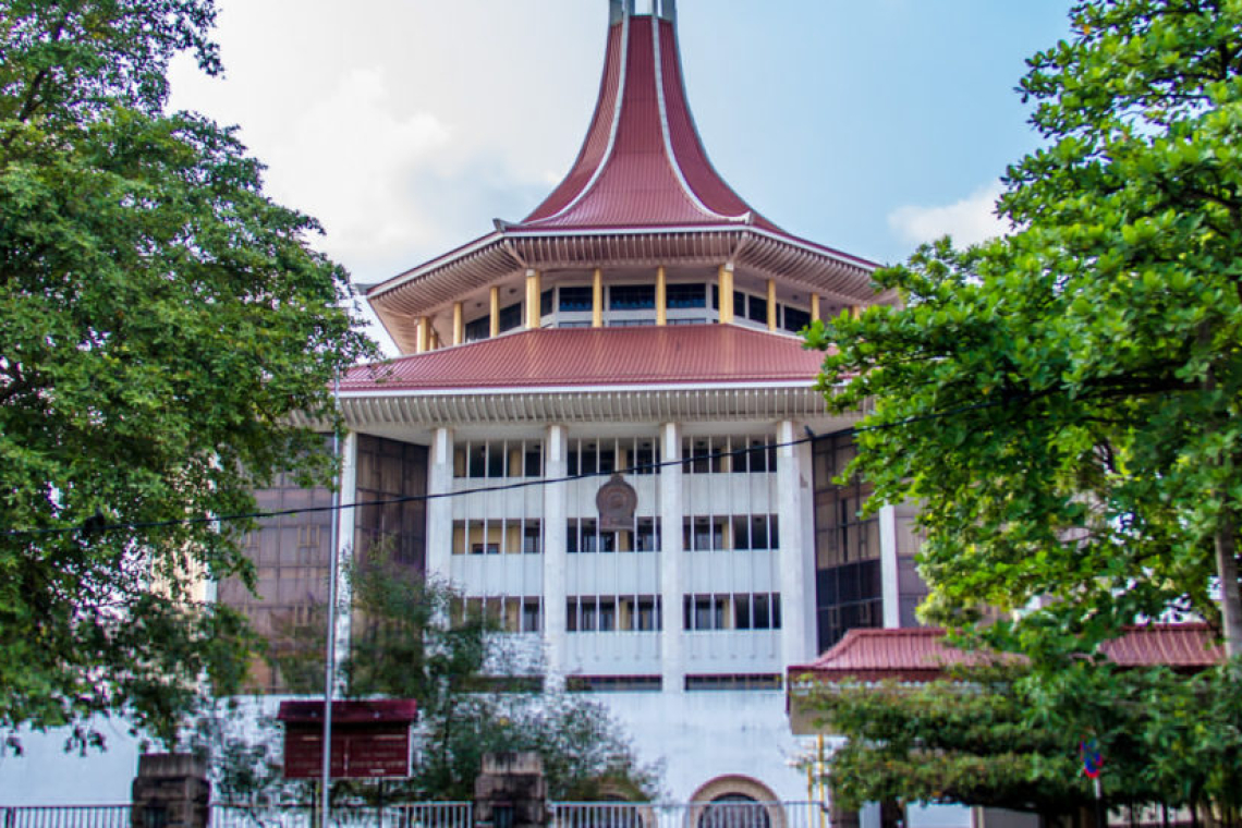 උසාවි තීරණ.. ඝණ පූර්ණ ගැටලු...  පුංචි ආණ්ඩු පනහක් කොට උඩ