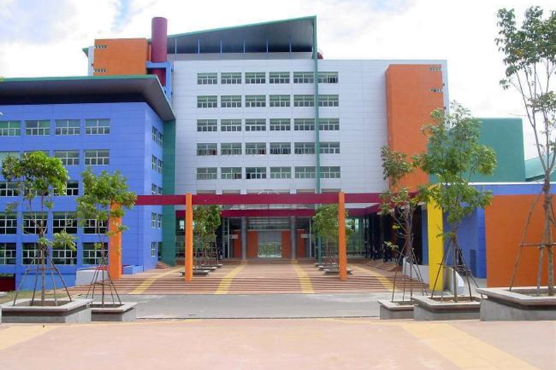 මාලබේ තොර­තුරු තාක්ෂණ ආයතනයෙන් ගසා කෑ මුද­ල්ව­ලින් කැන­ඩාවේ-අමෙ­රි­කාවේ ඔස්ට්‍රේ­ලි­යාවේ ගෙවල් අරන්.. SLIITආය­ත­නය කොල්ලකෑ සියලු දෙනාට එරෙ­හිව  නීතිමය පියවර... 