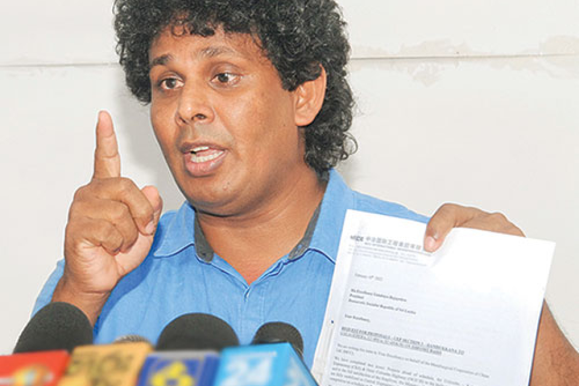 චිචිගේ රොකට් එක ගැන හරිනිට වැරදිලා--වසන්ත සමරසිංහගෙන් ආන්දෝලානාත්මක ප්‍රකාශයක්  