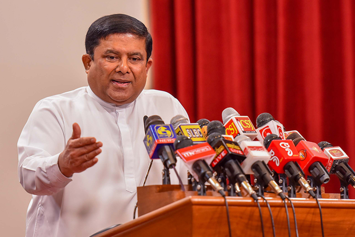 වැලිකඩ බන්ධනාගාරෙ හදලා තියෙන්නේ රනිල්ගෙ ඉඩමක – වජිර