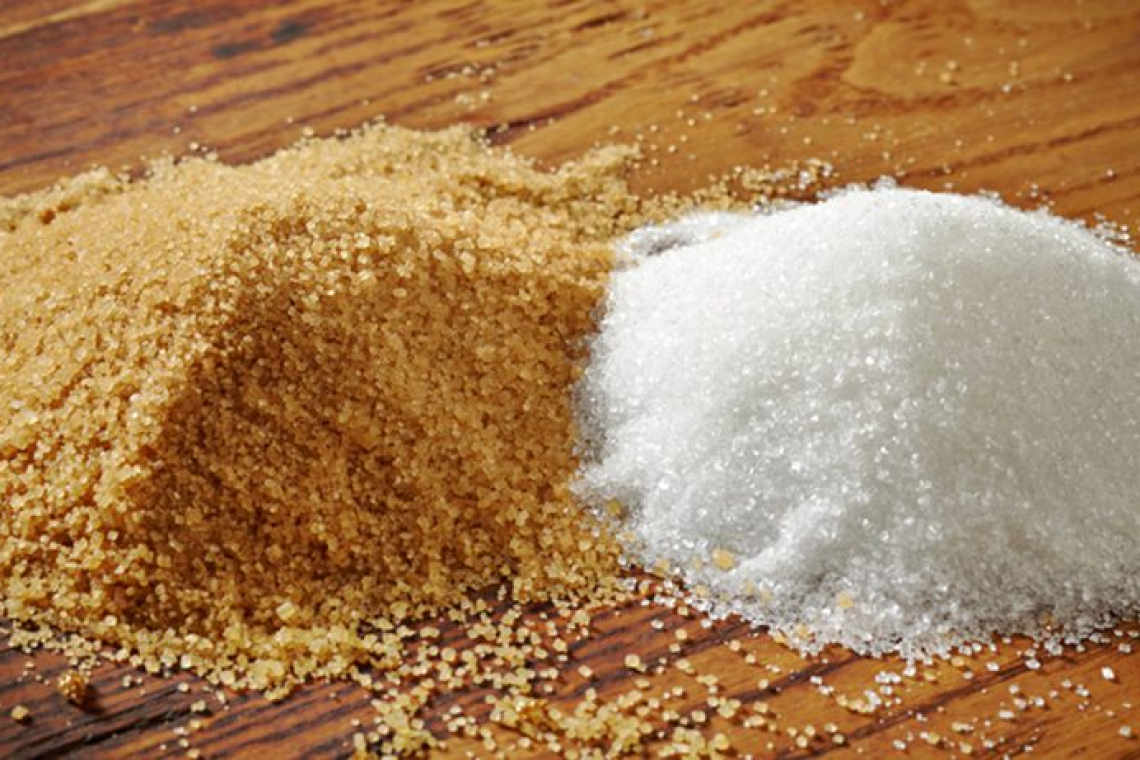 ආසියාවටම සීනි කවන්න ආපු ආණ්ඩුව ටොන් තුන් ලක්ෂයක් පිටරටින් ගෙනත්