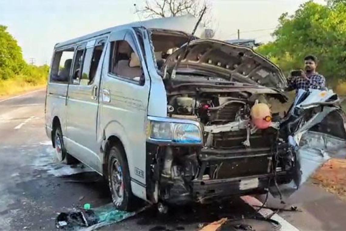 ඊයෙත් රිය අනතුරු රැසක්... හයක් මරුට