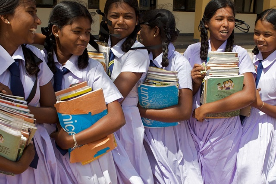 මේක ඉතිහාසයේ මෝඩම ආණ්ඩුව : ගුරු සංගම් පවසයි.