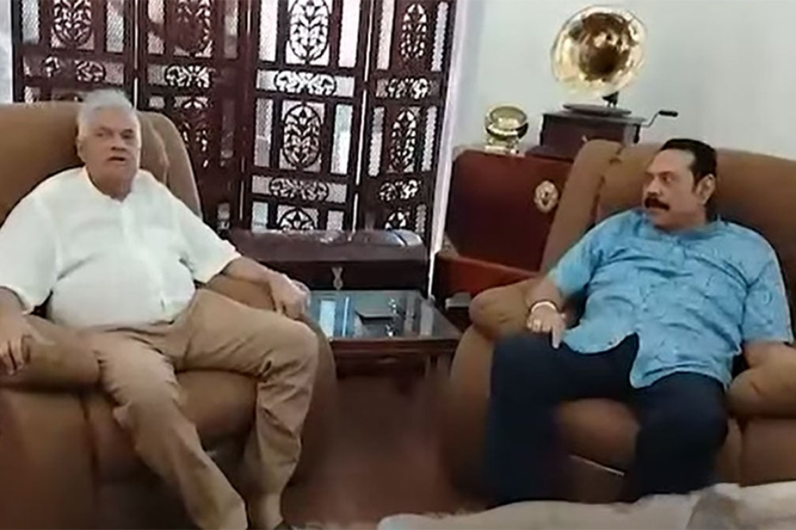 මහින්ද බලන්න රනිල් කාල්ටන් යයි…