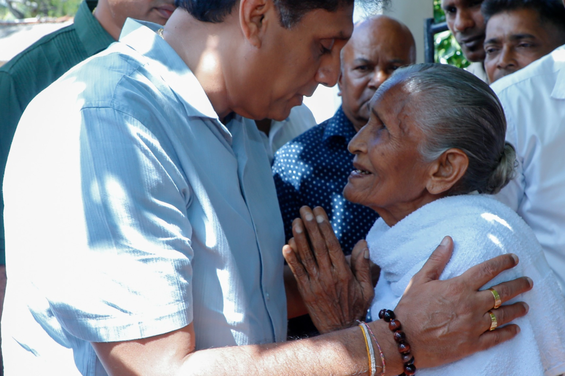 ඖෂධ මාෆියාකාරයන්ගෙන් රු. බිලියන 3ක වන්දි අය කර ගත යුතුව තිබියදී ආණ්ඩුව මුණිවත රකින්නේ ඇයි ? විපක්ෂ නායක සජිත් ප්‍රේමදාස ප්‍රශ්න කරයි