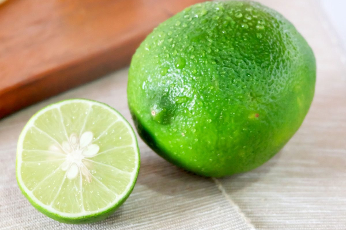  දෙහි බෑය රුපියල් පනහට විකුණයි...