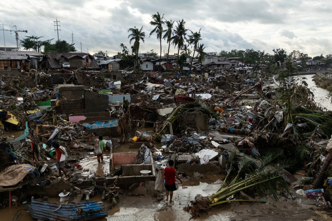 පිලිපීනයේ ‘කල්මේගි’ සුළි කුණාටුවෙන් මරණ 114