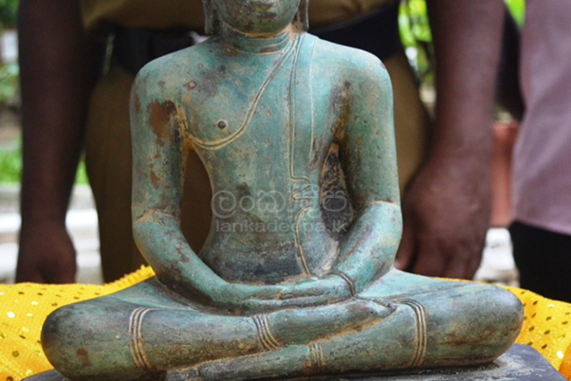  ඉවත් කළ බුදු පිළිමය පොලීසියෙන්ම යළි තැන්පත් කරයි