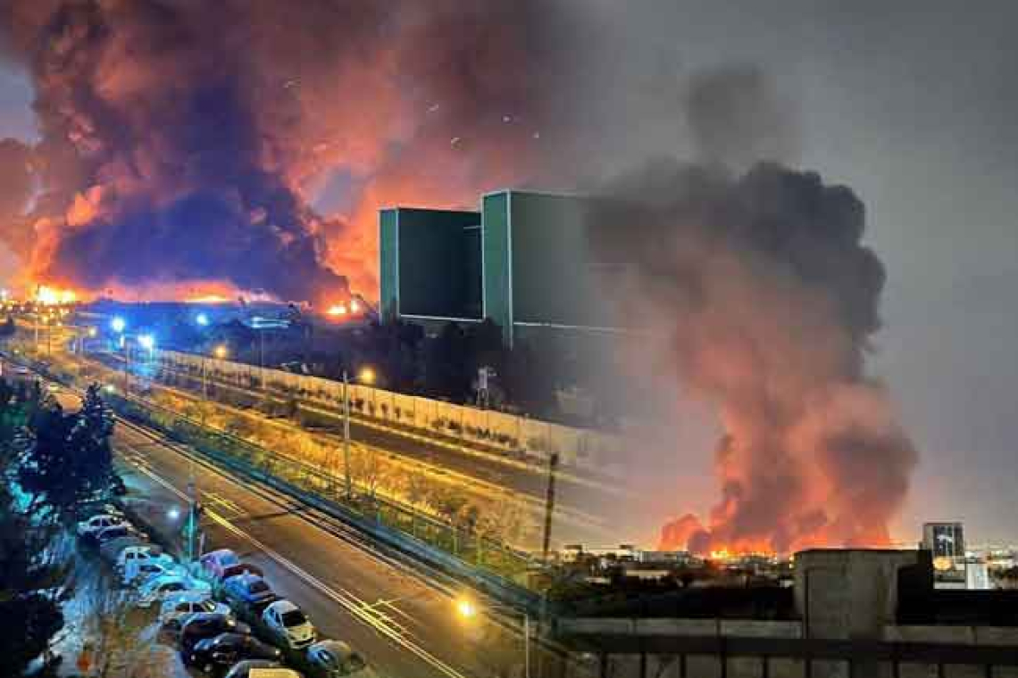 ඉරානයේ මෙහ්රාබාද් ජාත්‍යන්තර ගුවන්තොටුපොළේ විශාල පිපිරීමක්