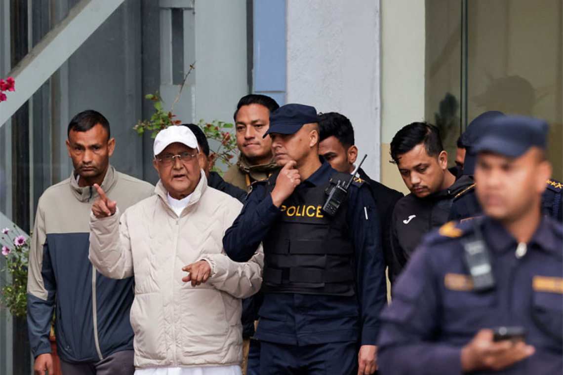 නේපාලයේ හිටපු අගමැති අත්අඩංගුවට