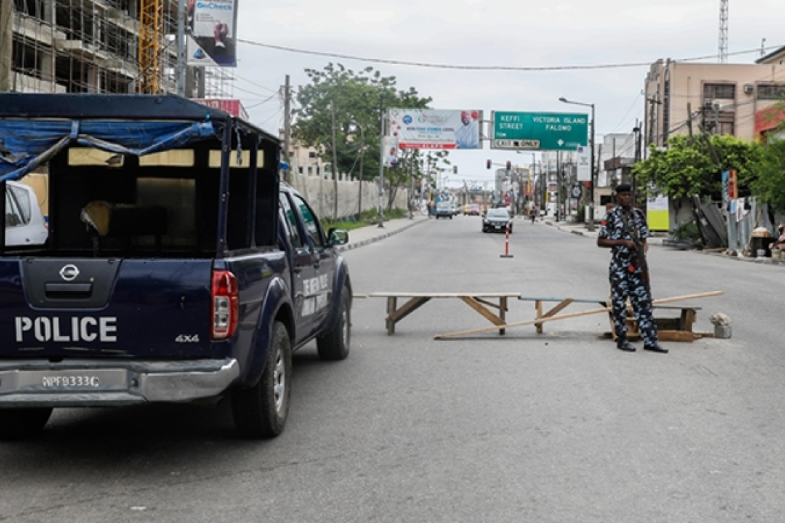 නයිජීරියාවේ ප්‍රදේශ කිහිපයකට ඇඳිරි නීතිය