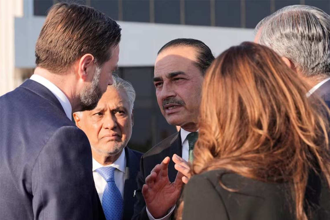 අමෙරිකා-ඉරාන සටන් විරාමය සති දෙකකින් දීර්ඝ කිරීමට අවධානය