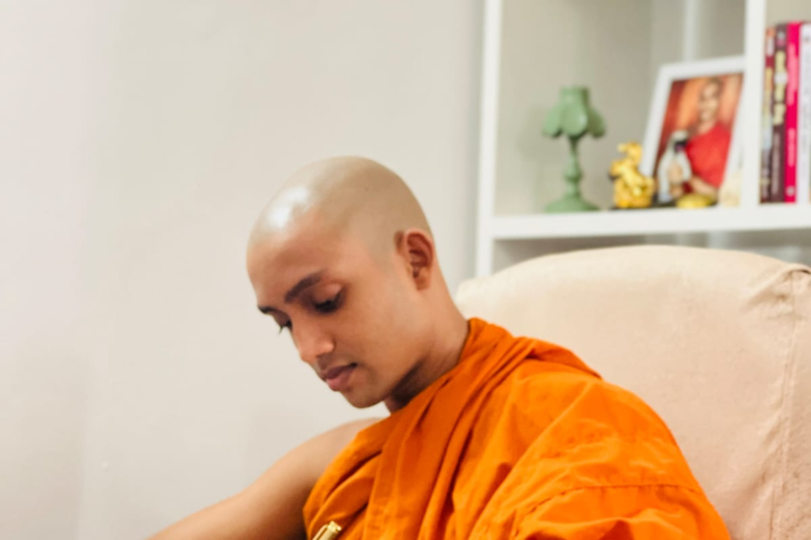 කොළඹ මාලිගාකන්ද විද්‍යොදය පිරිවෙනෙහි අධ්‍යාපනය හදාරන මාරපන සිරි සුජාතවංස පොඩි හාමුදුරුවන් වහන්සේ අධිශීල සංඛ්‍යාත උපසම්පදා ශීලයෙහි පිහිටුවීමේ ශාසනික පුණ්‍ය මහෝත්සවය මෙම මස 11 වන දින 