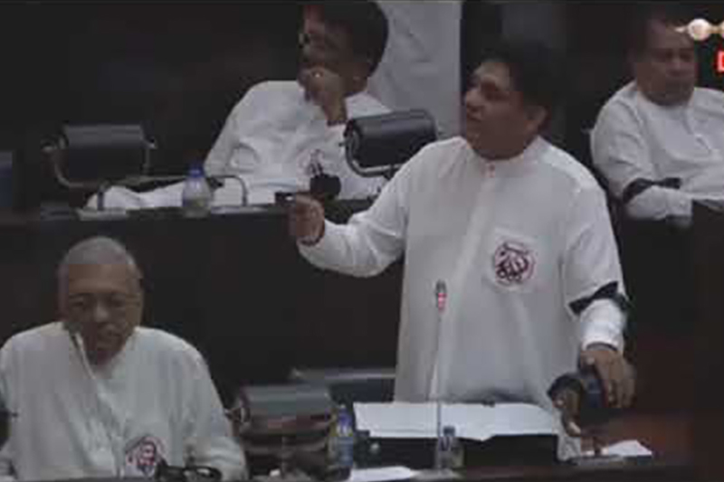 අද මෙරට පාර්ලිමේන්තු ඉතිහාසයේ අදුරුතම දිනය යි! විපක්ෂ නායක