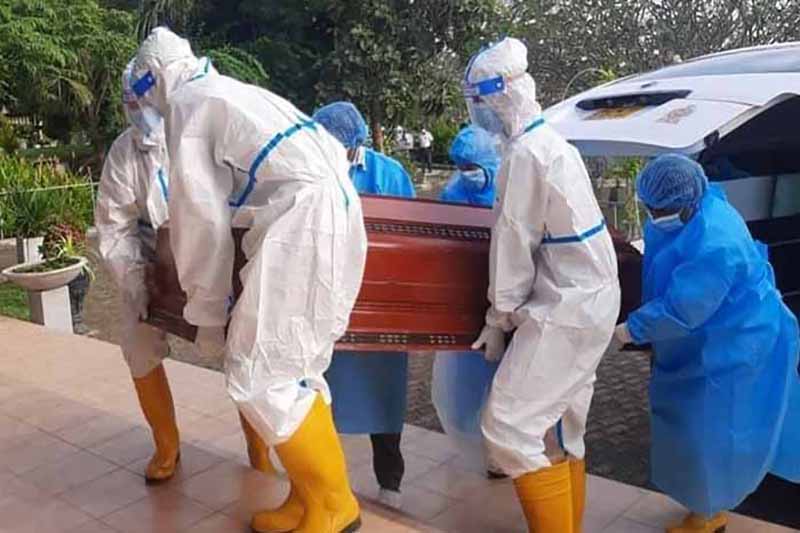 කොරෝනා මරණ දත්ත පිළිබඳ සැකයක් - අවධානම ඉතා ඉහලයි ප්‍රවේසම් වන්න (VIDEO)