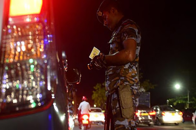 දිවයින පුරා රාත්‍රී කාලයේ සංචරණ සීමා